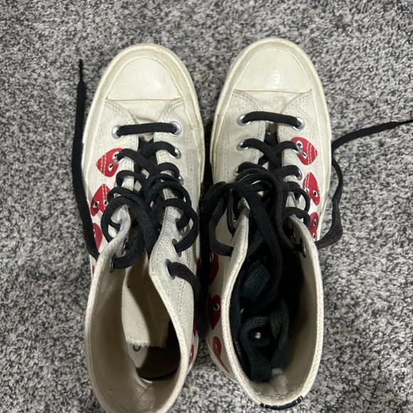 Comme des Garçons Play x Converse cream color Women’s size 7 and men’s size 5 - Picture 2 of 5